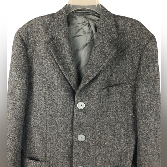 JACKET - Men's Ermenegildo Zenga Soft Textured Wool Grey Blazer. Size L or 43R. - Picture 3 of 16